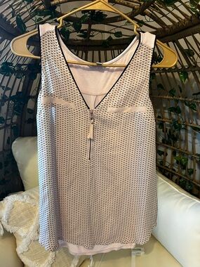 Candie's Light Pink and Black Patterned Sleeveless Blouse